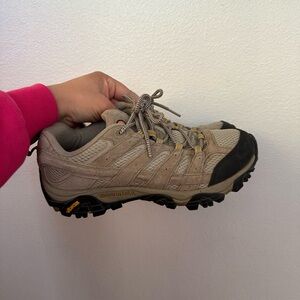 Merrel Hiking shoes